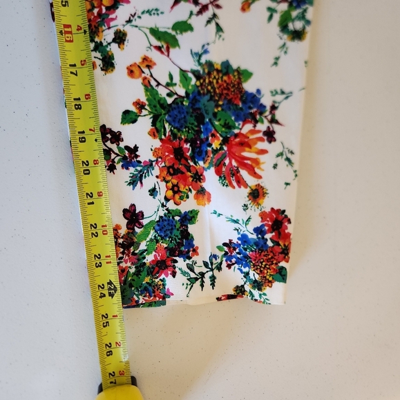 Laundry Shelli Segal White Floral Capri Pants Cropped Womens Size 14 Office Cute - Picture 8 of 8